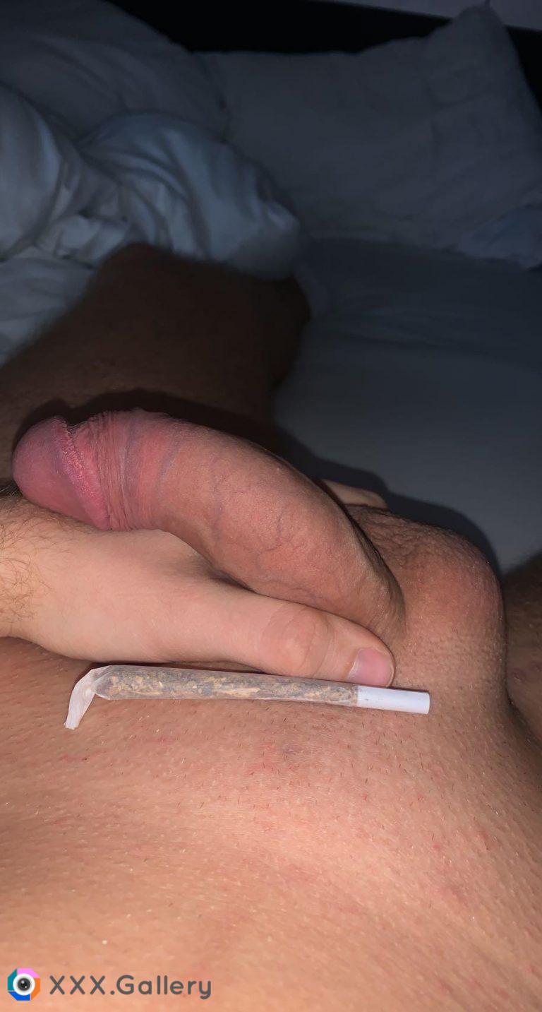 S(m)oke and fuck with this Dutch guy? (Softie) ?