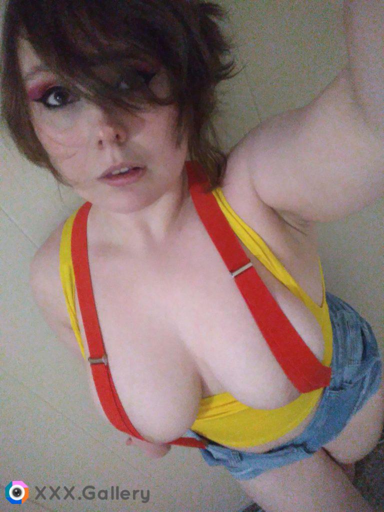 I love cosplaying sexy tomboy characters from videogames, but I think my tits are too big.