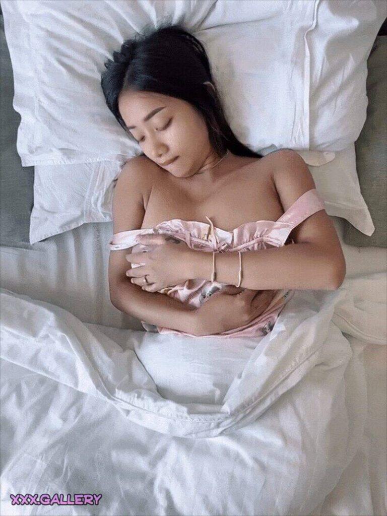 Can you resist leaving the bed with this view every morning?