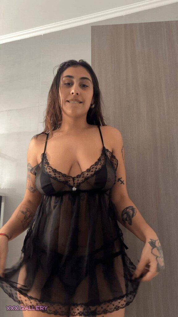 Can’t get enough of flaunting my curves