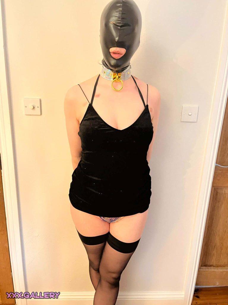 Curious Redditor Shows Off Their Latest Playtime Outfit