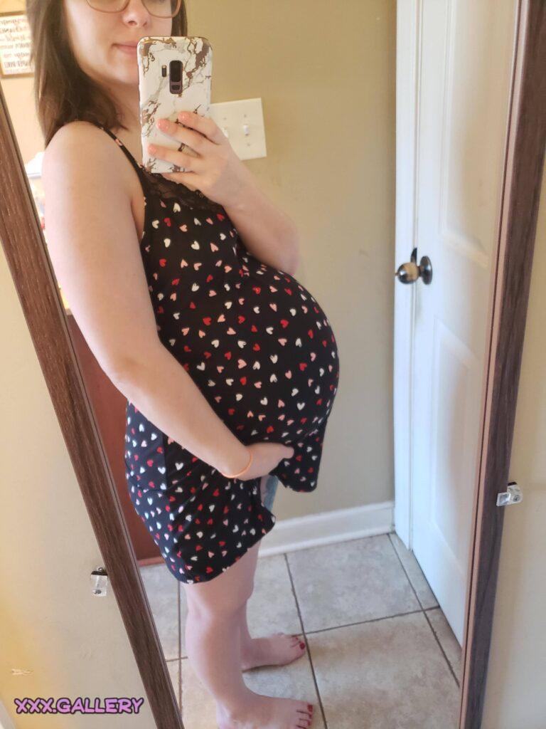 Hey fellow Redditors, should I still ask him to be my Valentine even with a baby bump?