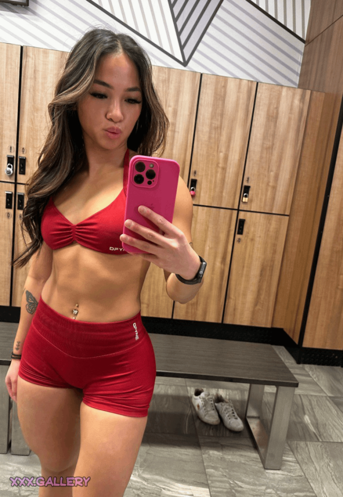 Check out this amazing post about worshipping muscles!