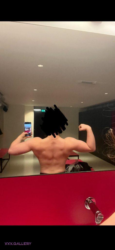 Check out this hot new muscle worship post💪🔥