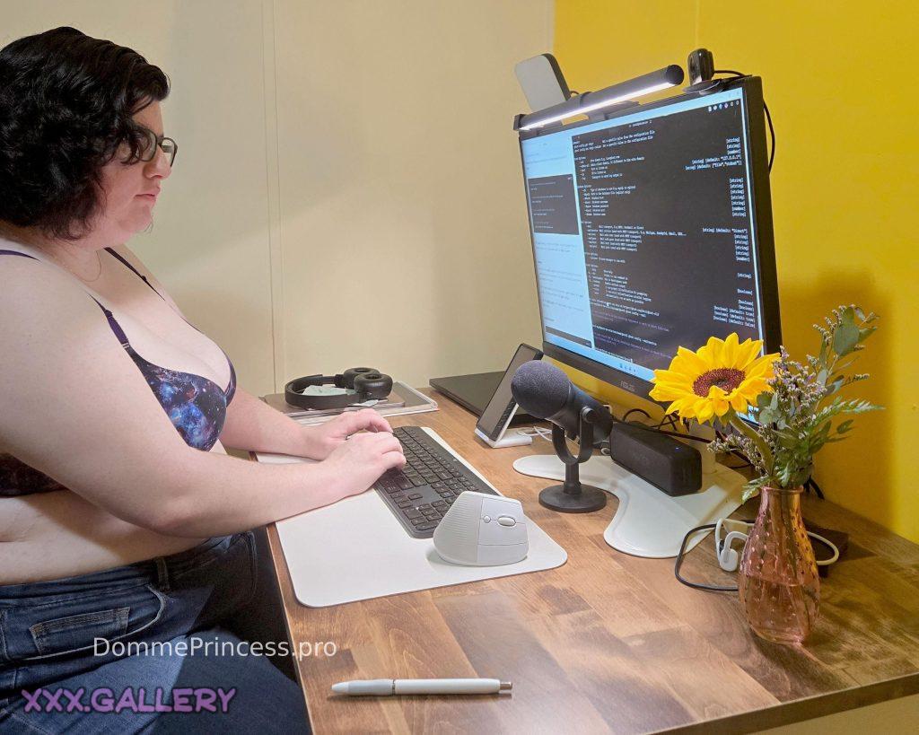 Confessions of a Curvy Tech Enthusiast