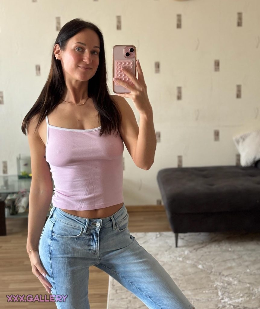 Feeling free and fabulous on a casual Monday