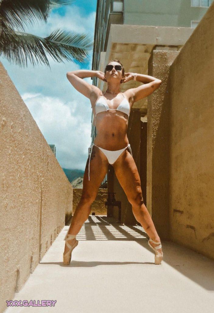 Flexing in the mirror