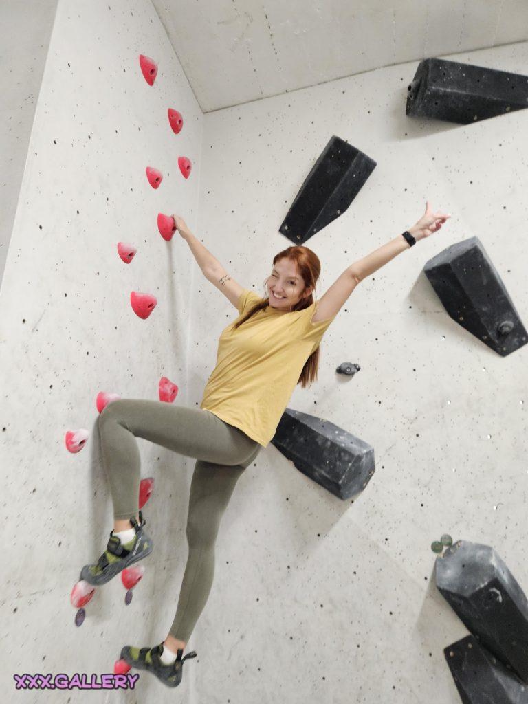 Foxy Lady Strikes a Pose