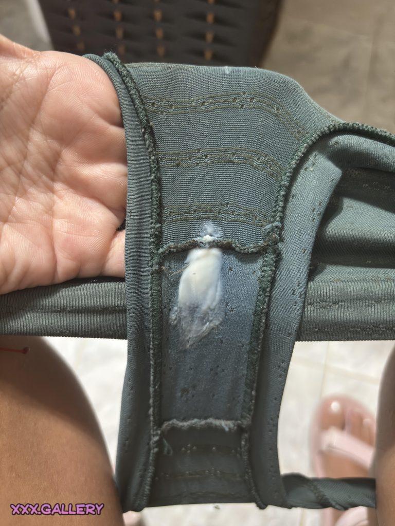 Just had the best nap ever, woke up feeling so naughty 😈💦