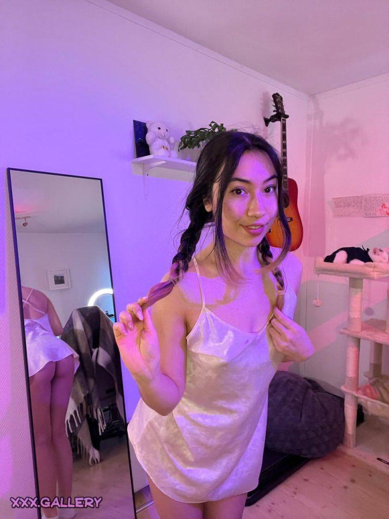 What word would you use to describe my backside