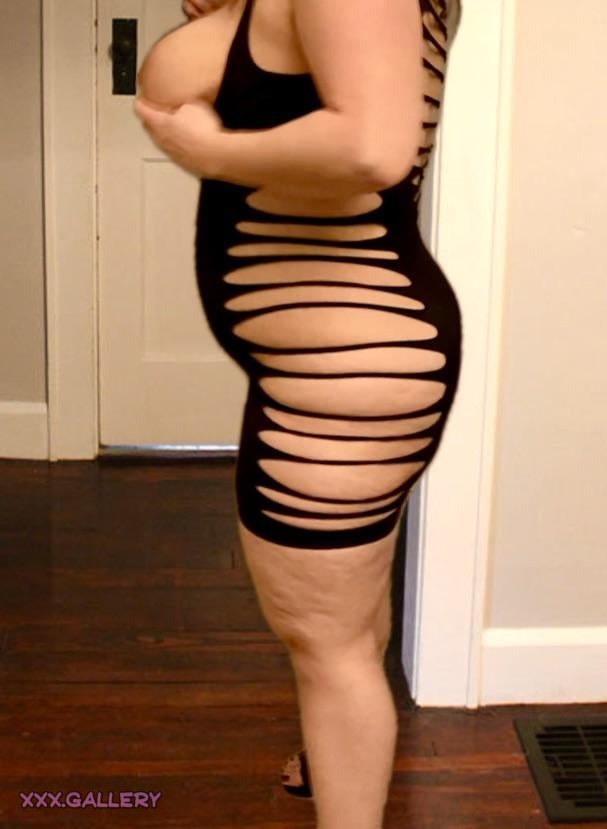 As a fellow airport pickup enthusiast I present to you the ultimate guide to appropriate attire for picking up your best friend