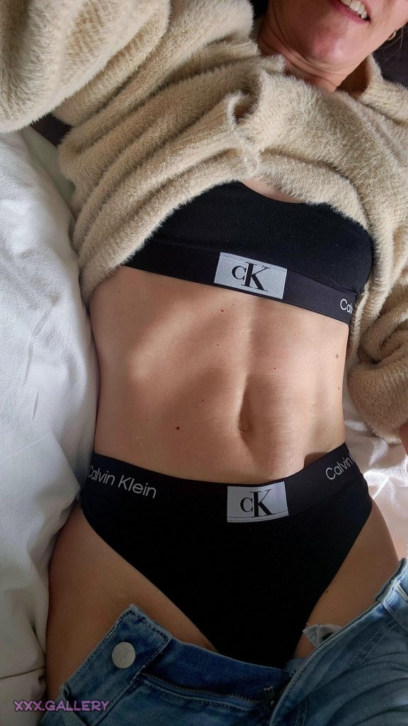 Damn, this lingerie is so sexy