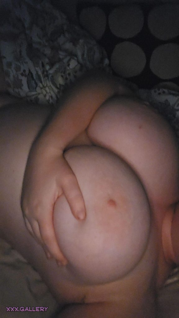 Dorm Room Dilemma: Should We Take it to the Bed? 1 Dorm Room Dilemma Should We Take it to the Bed