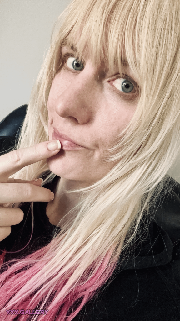 Feeling Pretty in Pink and Blonde 1 Feeling Pretty in Pink and Blonde