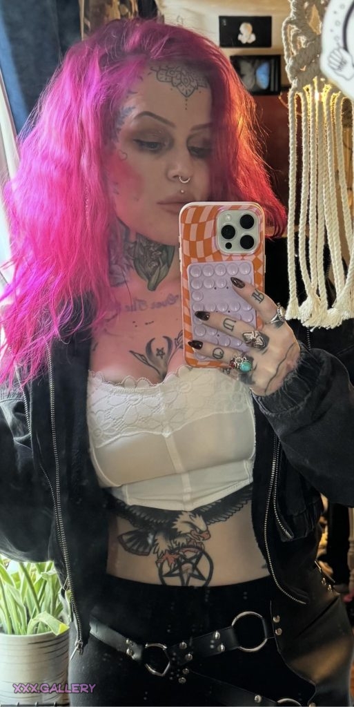 Funky new look for a colorful gal