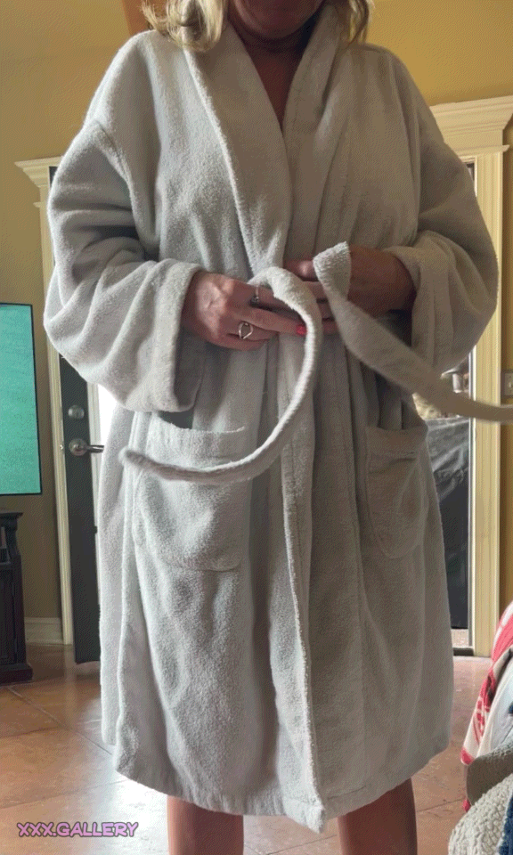 Just a little reminder to start the week off right😉💋