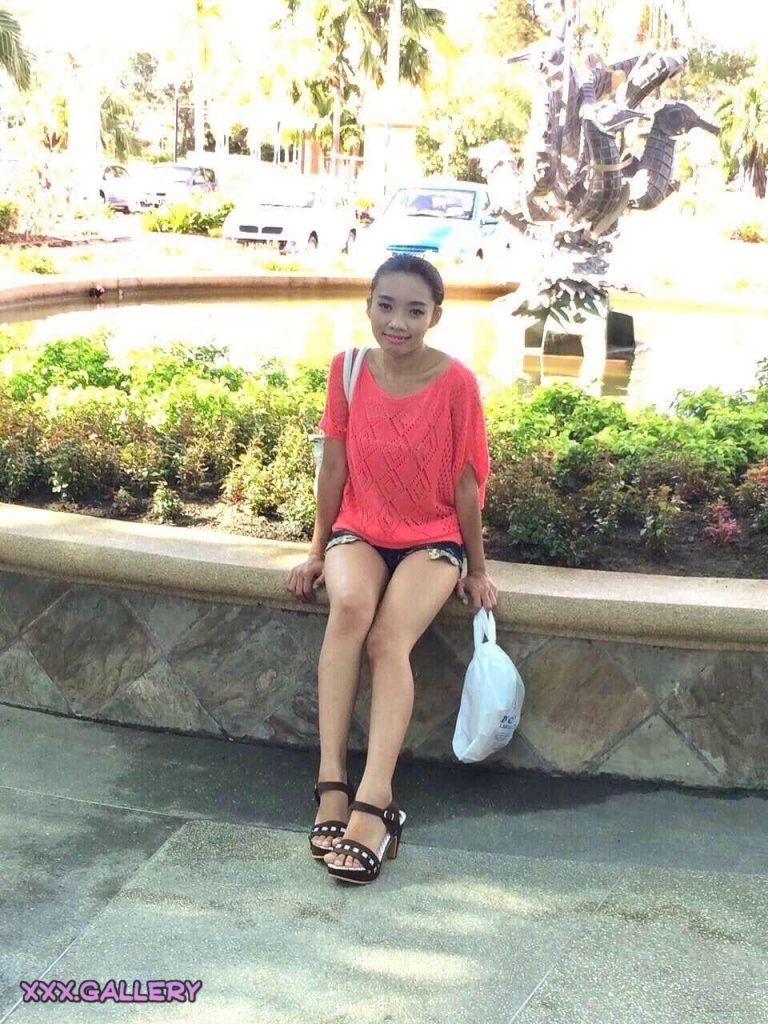 Sultry Asian Beauty Captured in Stunning Photos