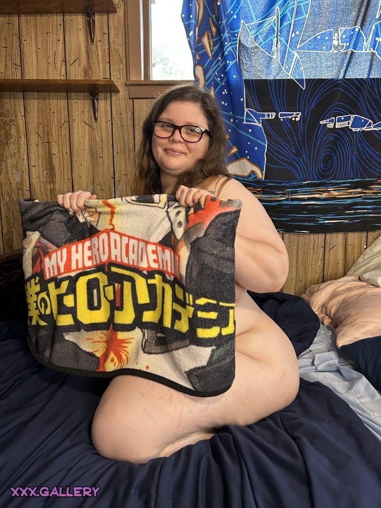 Sundays are for snuggles and Netflix binges 😘