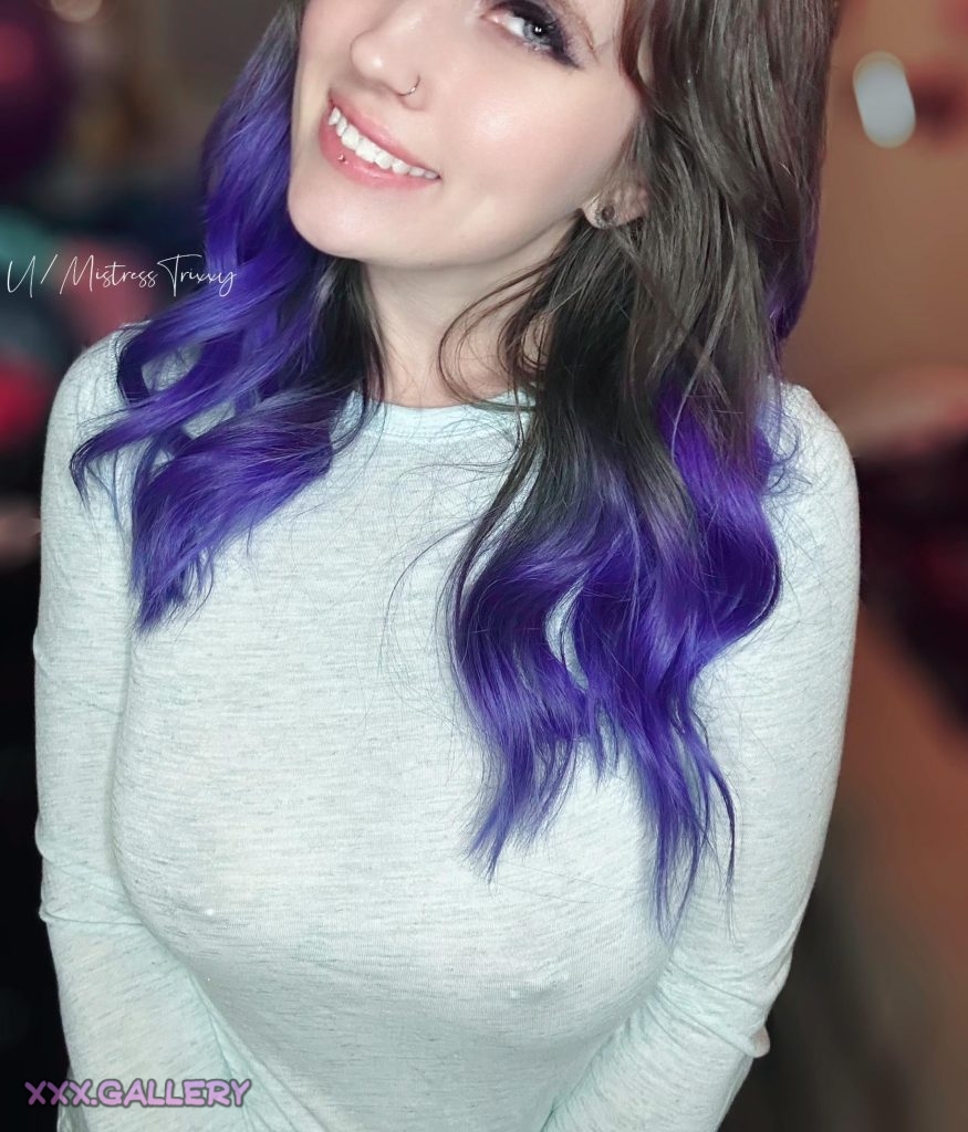 That moment when your shirt takes all the blame, but you’re not complaining 😉