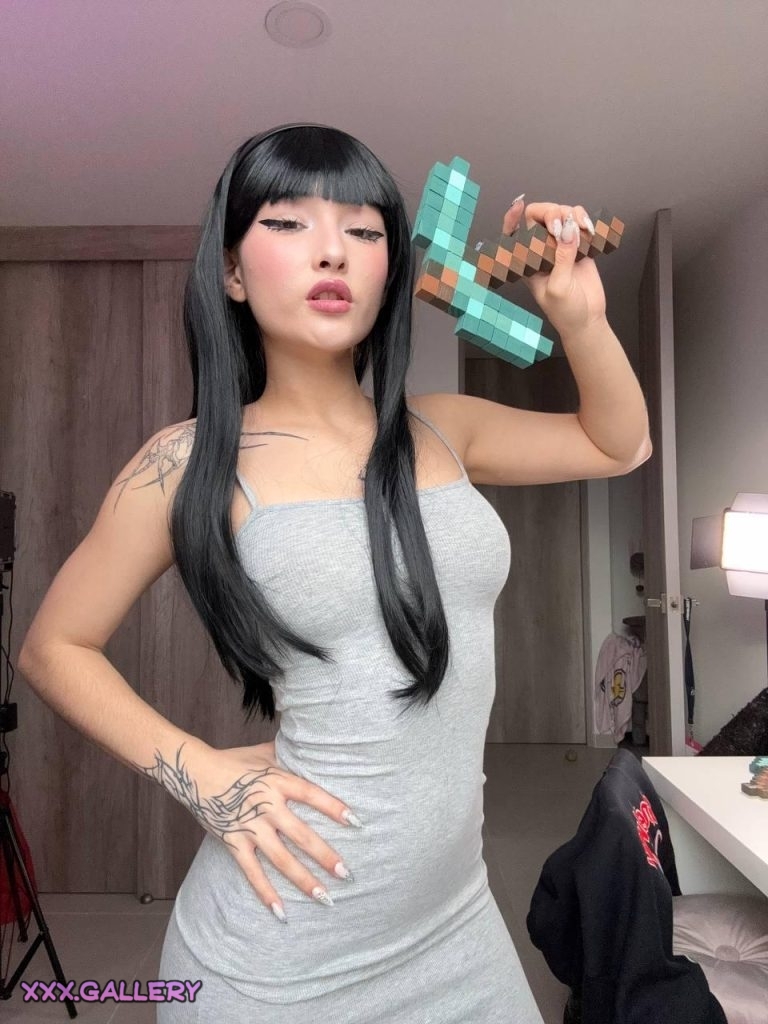 The Dark Legend of the Mysterious Entity