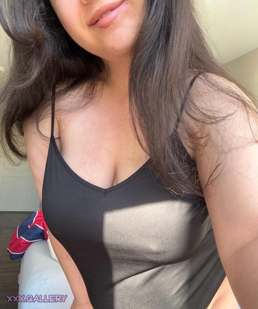 The Great Braless Debate: Should Women Let the Girls Breathe?