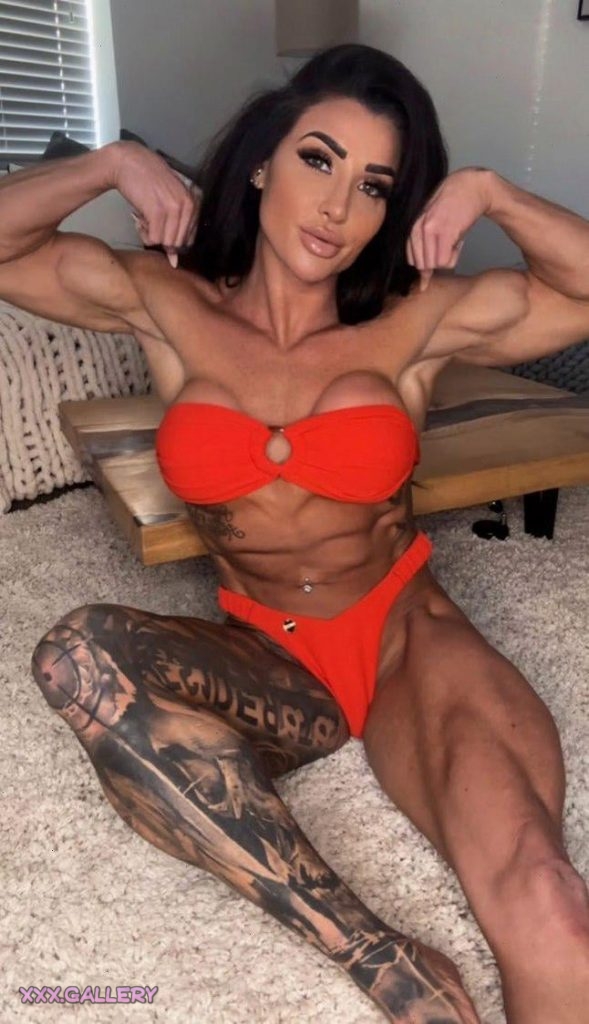 Join me in worshipping the ultimate physique