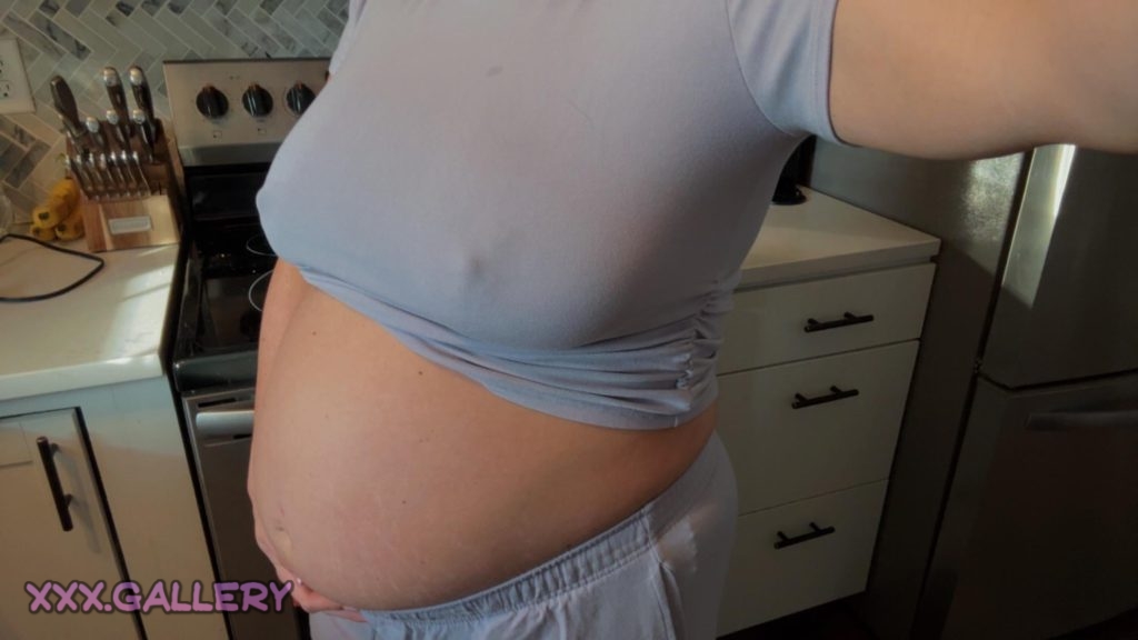 Pregnancy Glow in Full Display