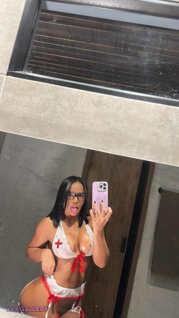 You wont believe what I found today 🍑👅