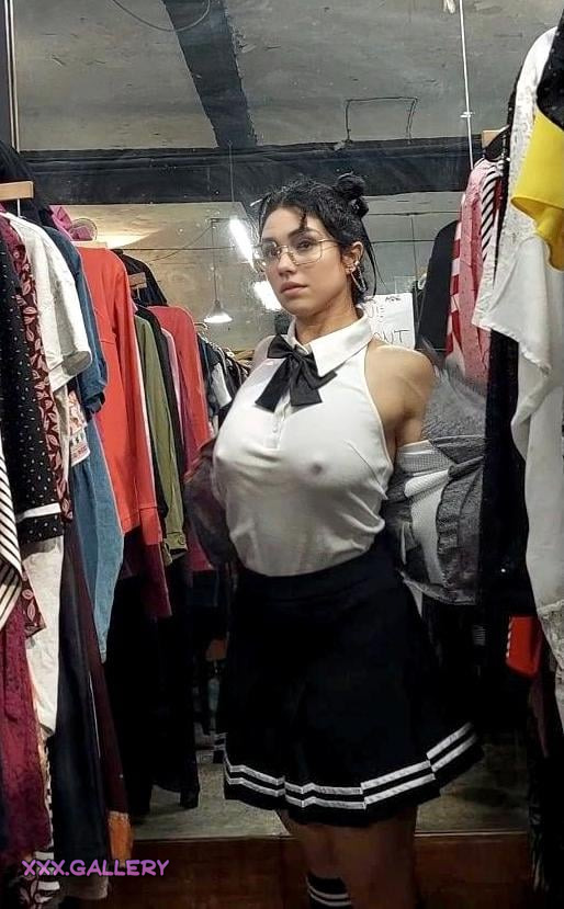 Sweating Beauty: They Think I'm Overheating, But It's Just My Natural Curves, Love 💦 9 1p9vtu2 hd