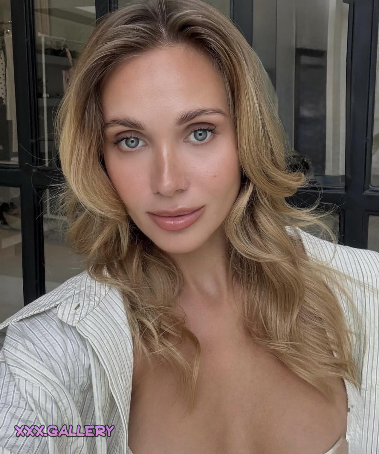 Irresistible Sylwia: A Radiant Goddess π 4 1pi232h hd