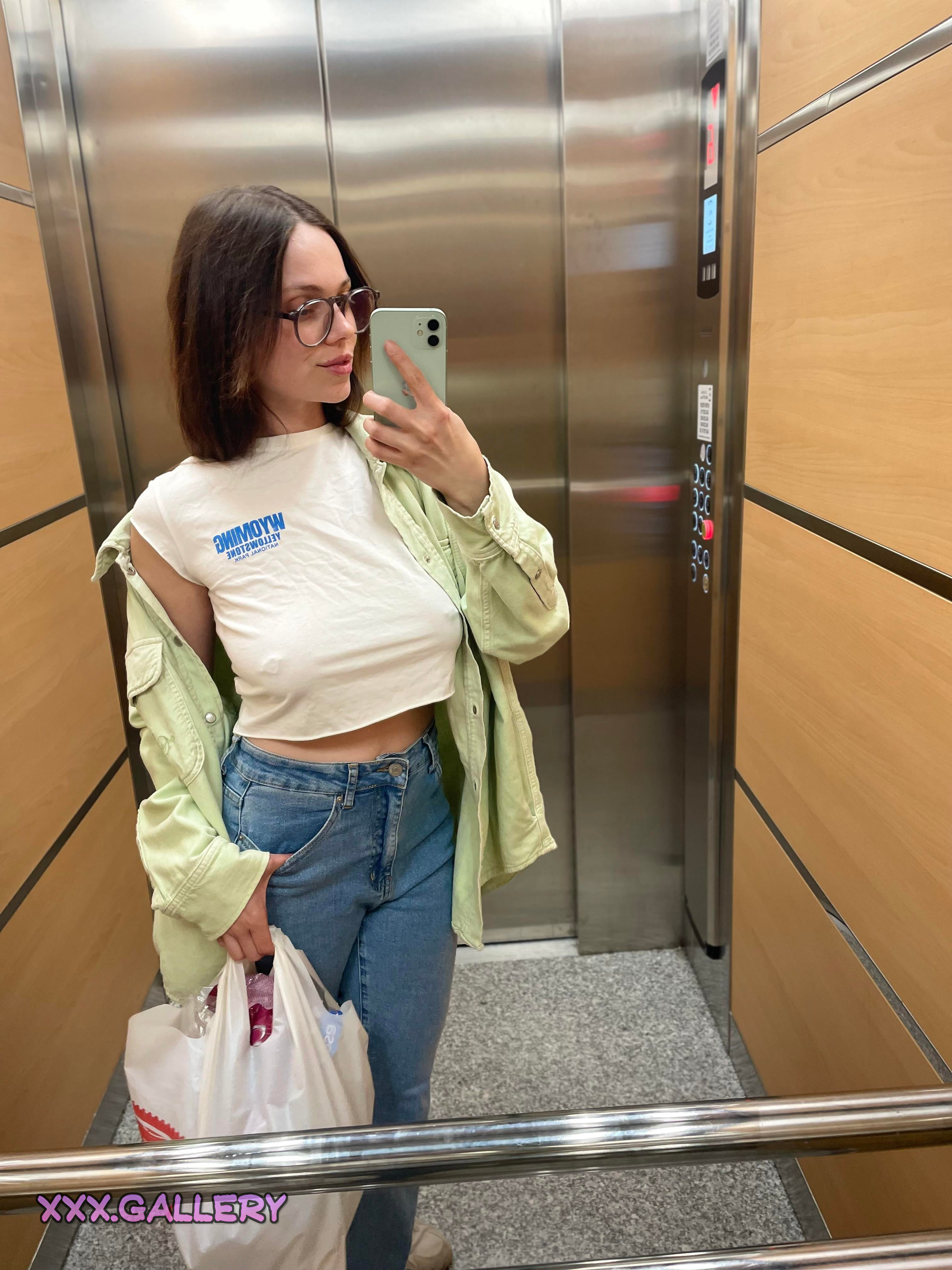 Unveiling My Surprisingly Alluring Trash Day Outfit ποΈπ 10 1pjhvzm hd