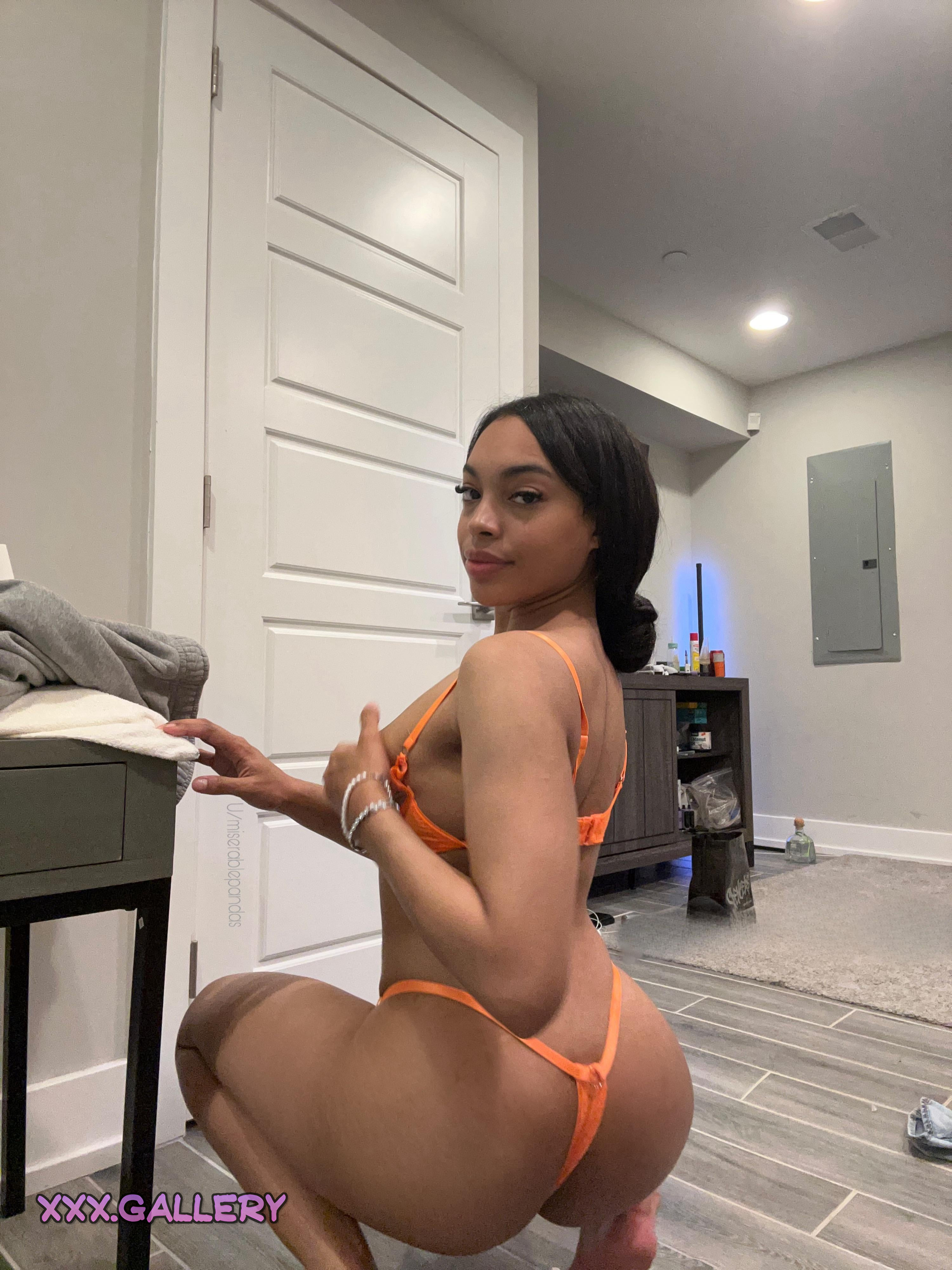 Unleashing the Monumental: A Black and White Exploration 5 1plsw98 hd