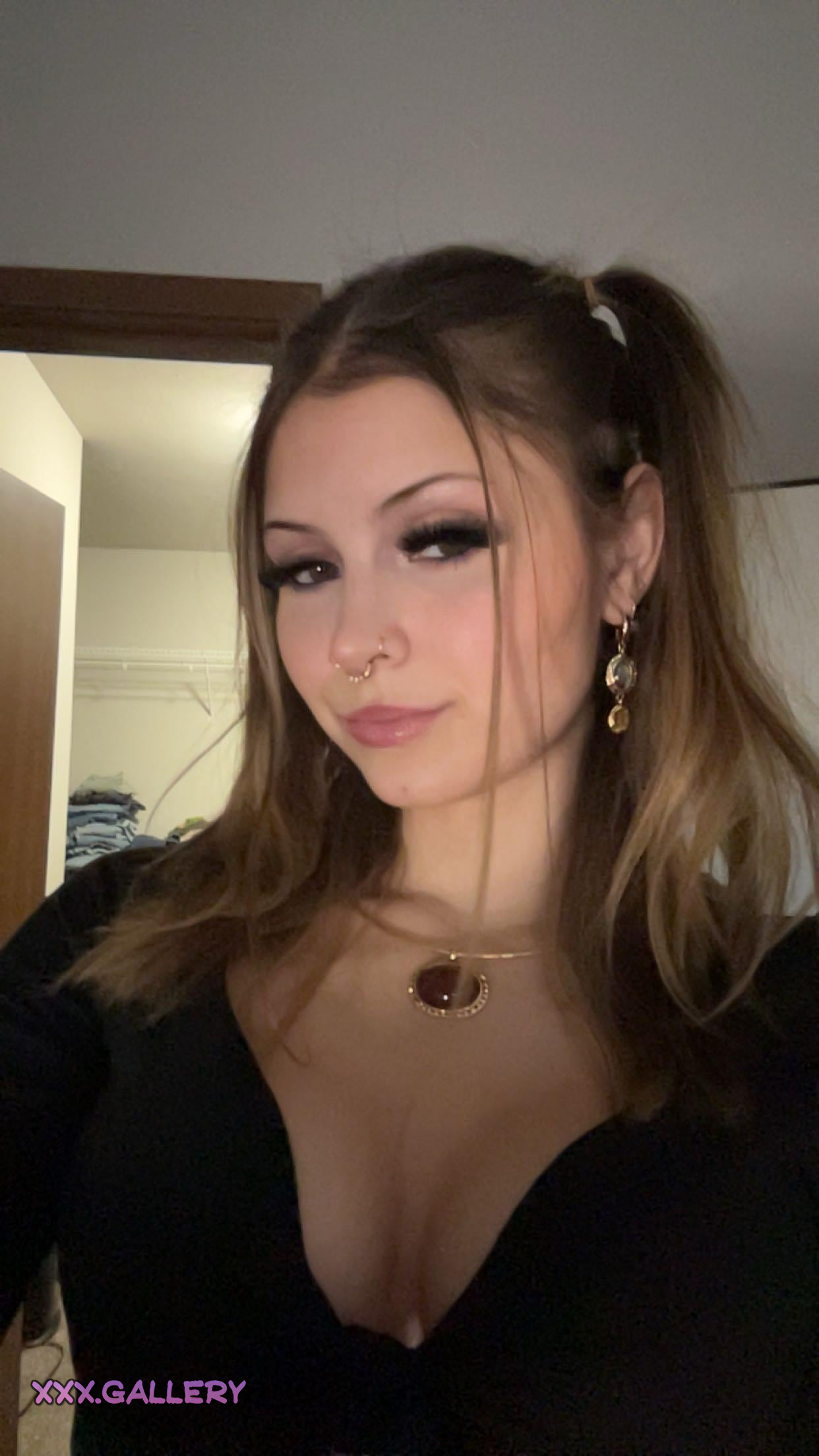 Brunette Beauty Unleashes Freaky Delights π 5 1pl7rk5 hd