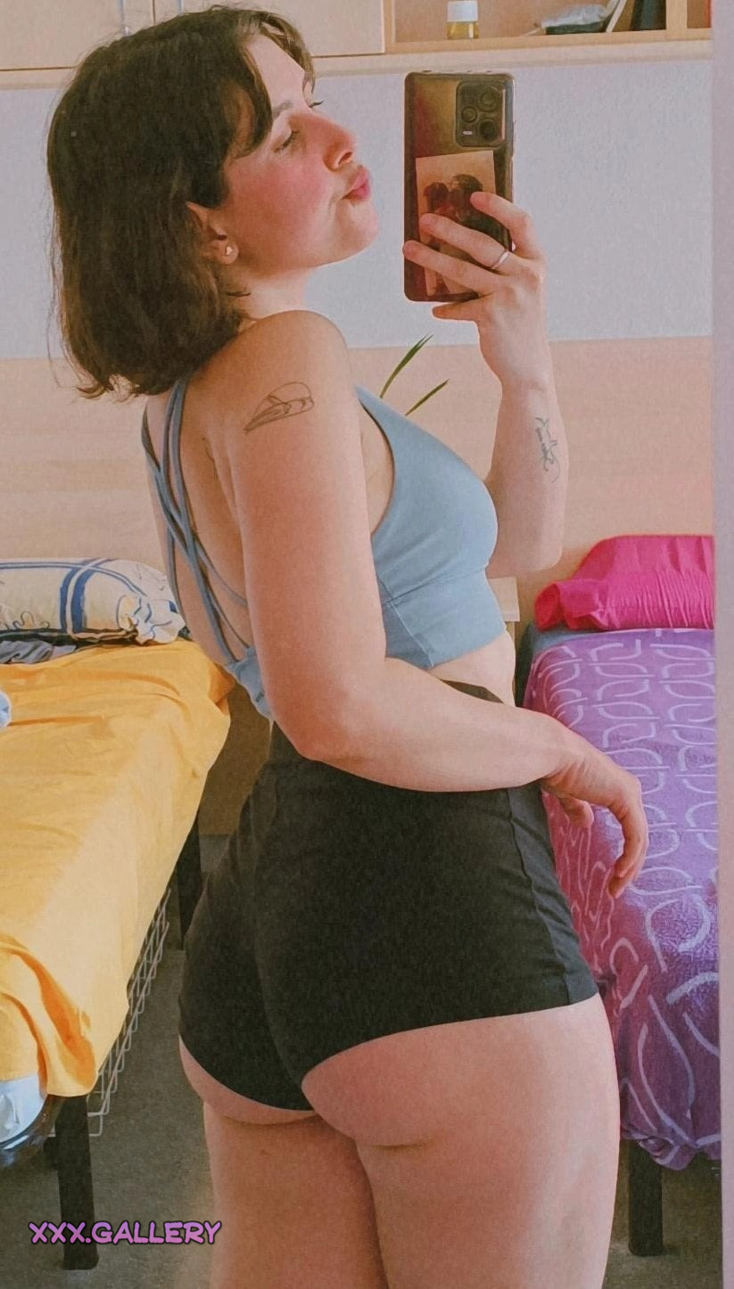 Sweet Fitness Brunette: ποΈ Unleashing Her Inner Siren π 6 1pofife hd