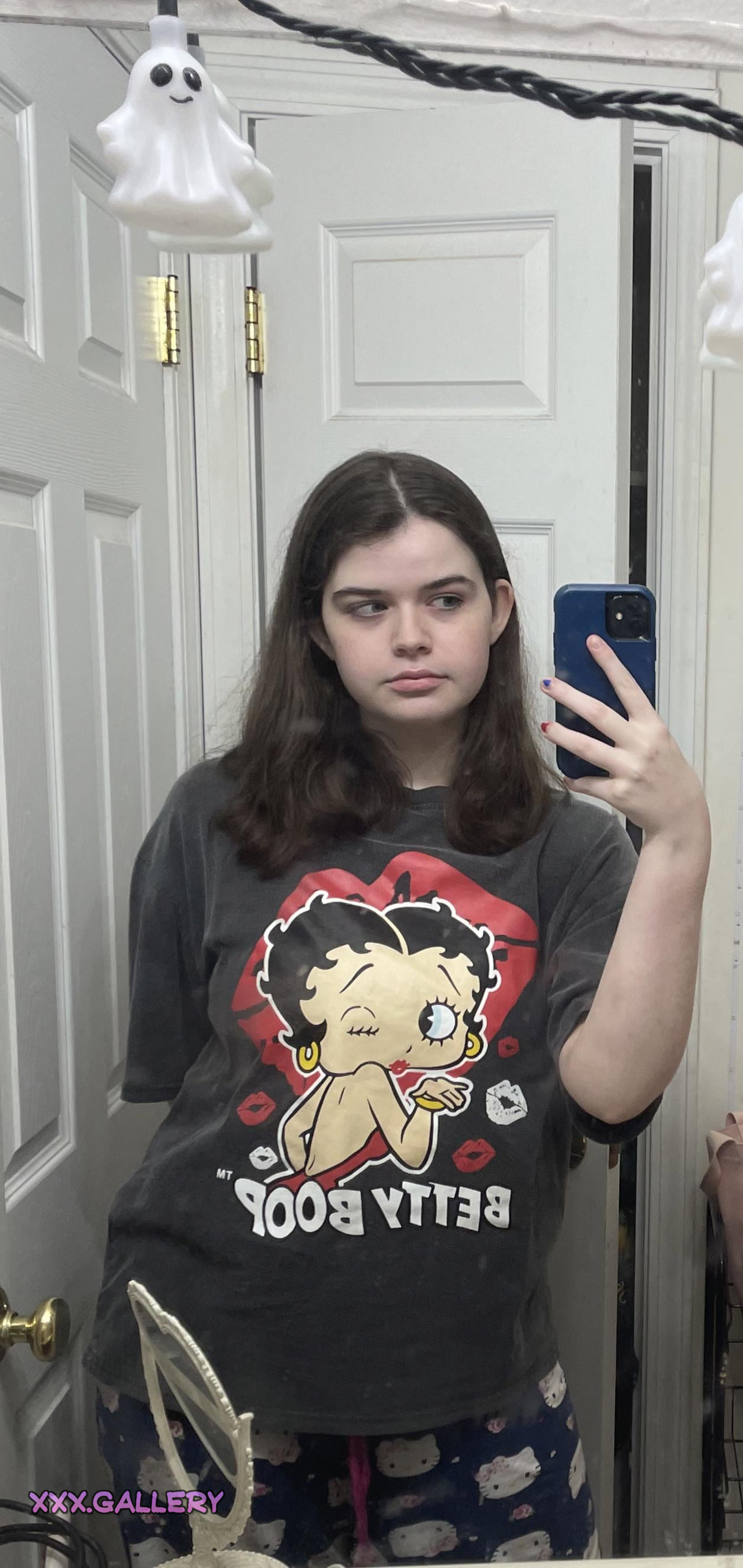 Sultry Brunette in F18: Unleashing Her Inner Vixen π 4