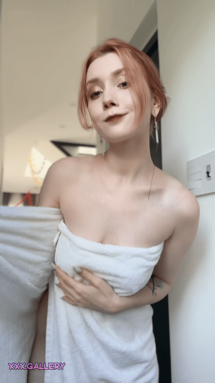 Redheaded Vixen Delivers Shocking Discovery in the Morning π±π« 8 1qfzyii hd