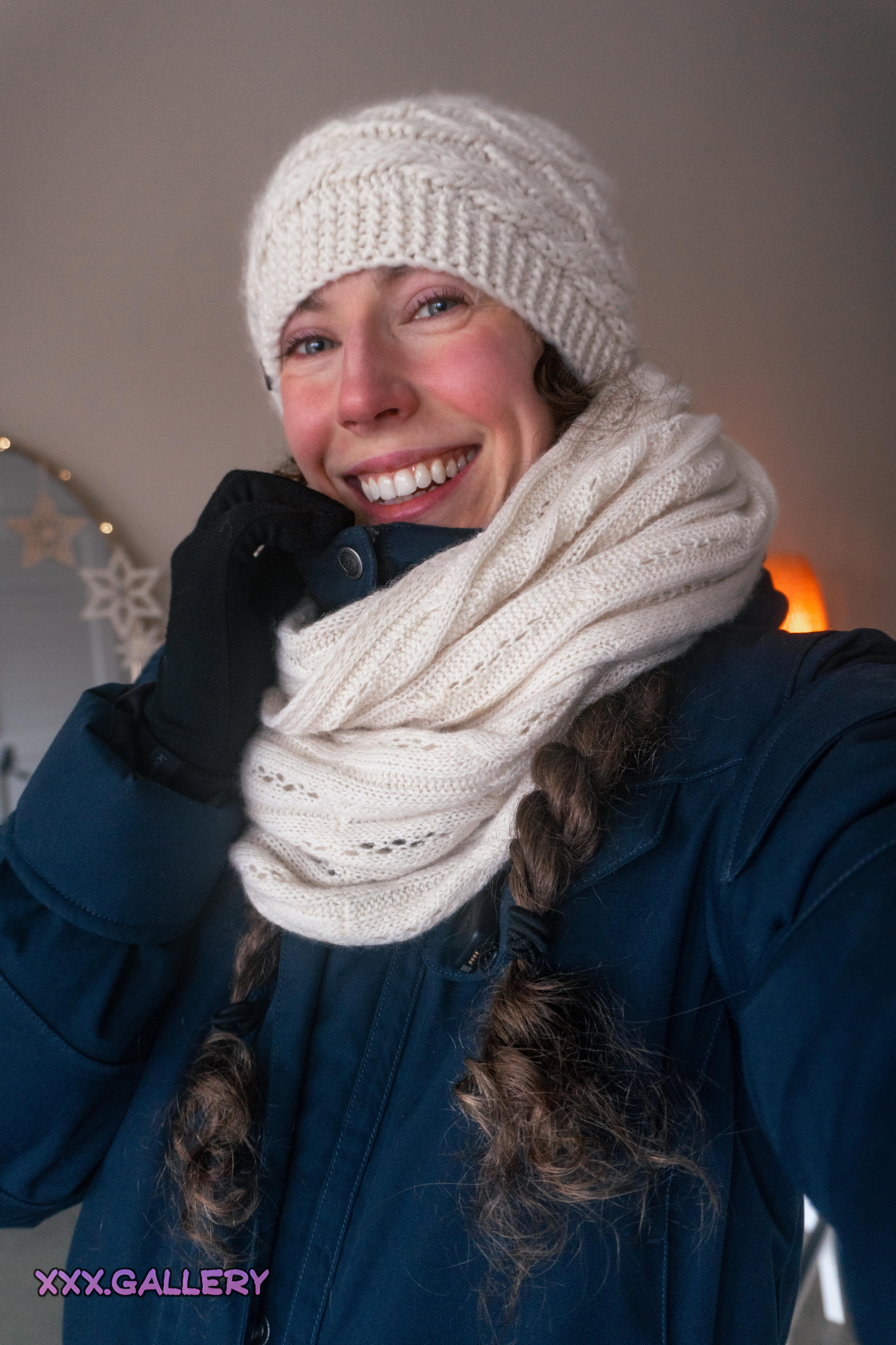 Snowed In With My Brunette Beauty βοΈ 5 1qqpzbv hd