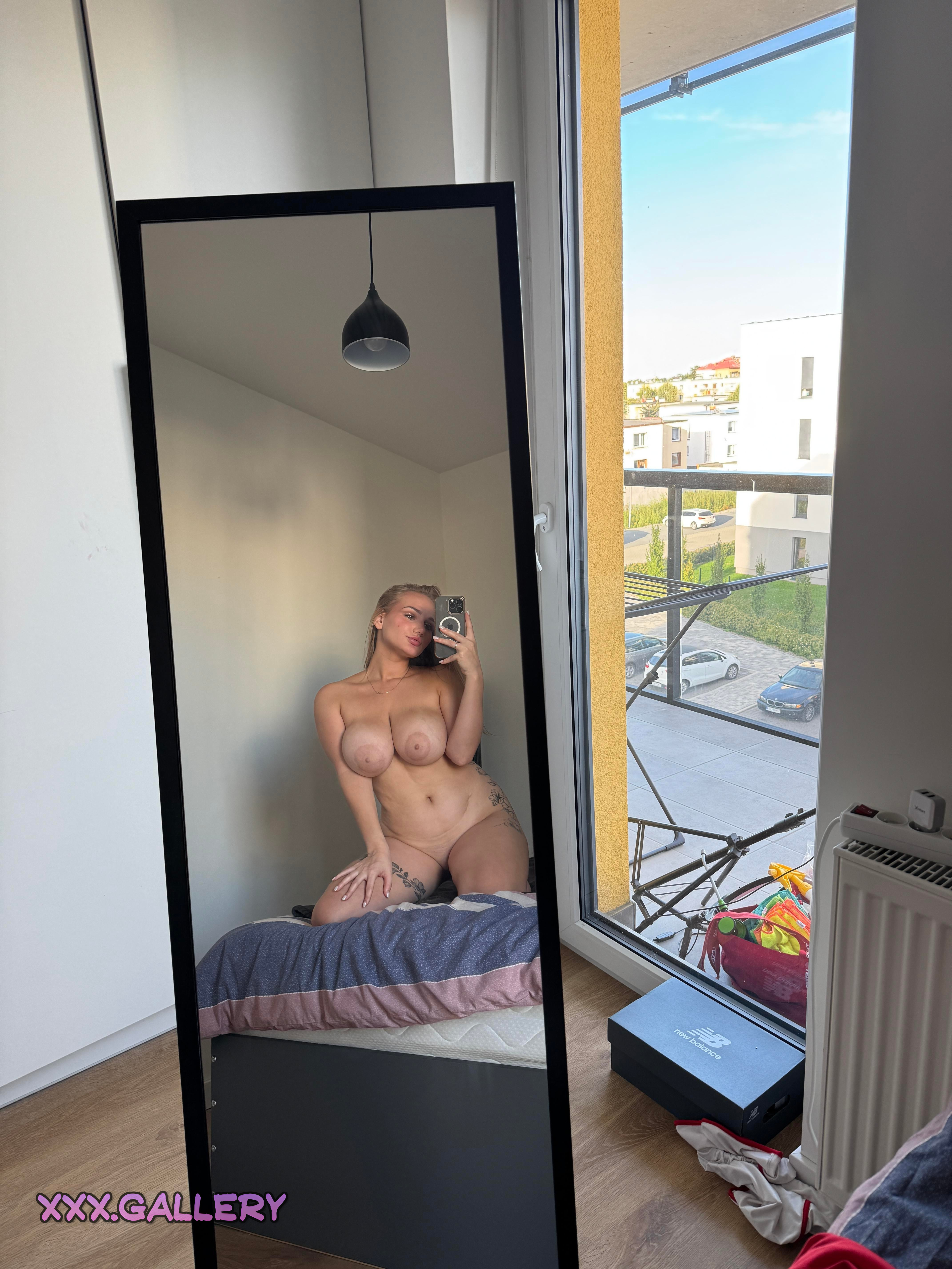 5’3 Curvy Vixen: Irresistible for Intimate Encounters 🌶️