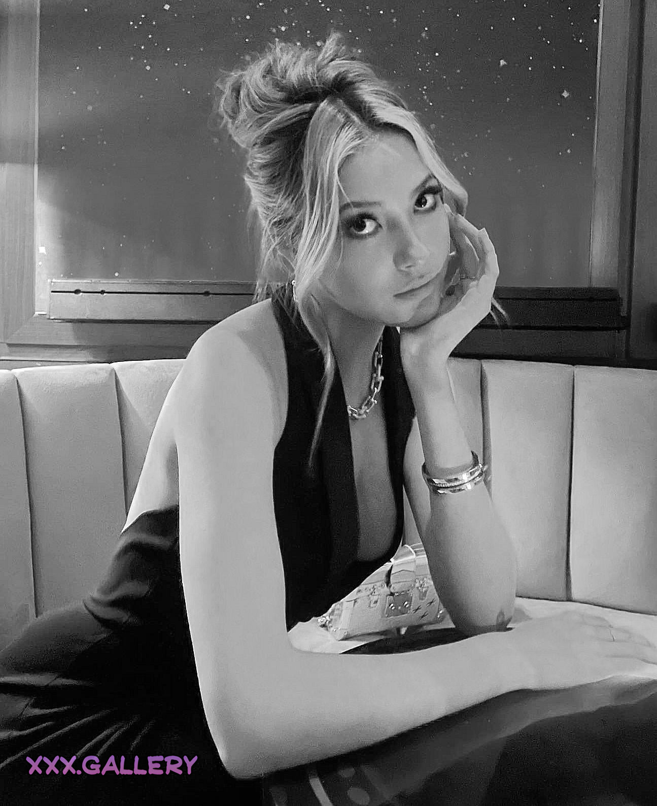 Meet Eileen Gu: A Stunning Beauty With a Sensual Allure 🔥