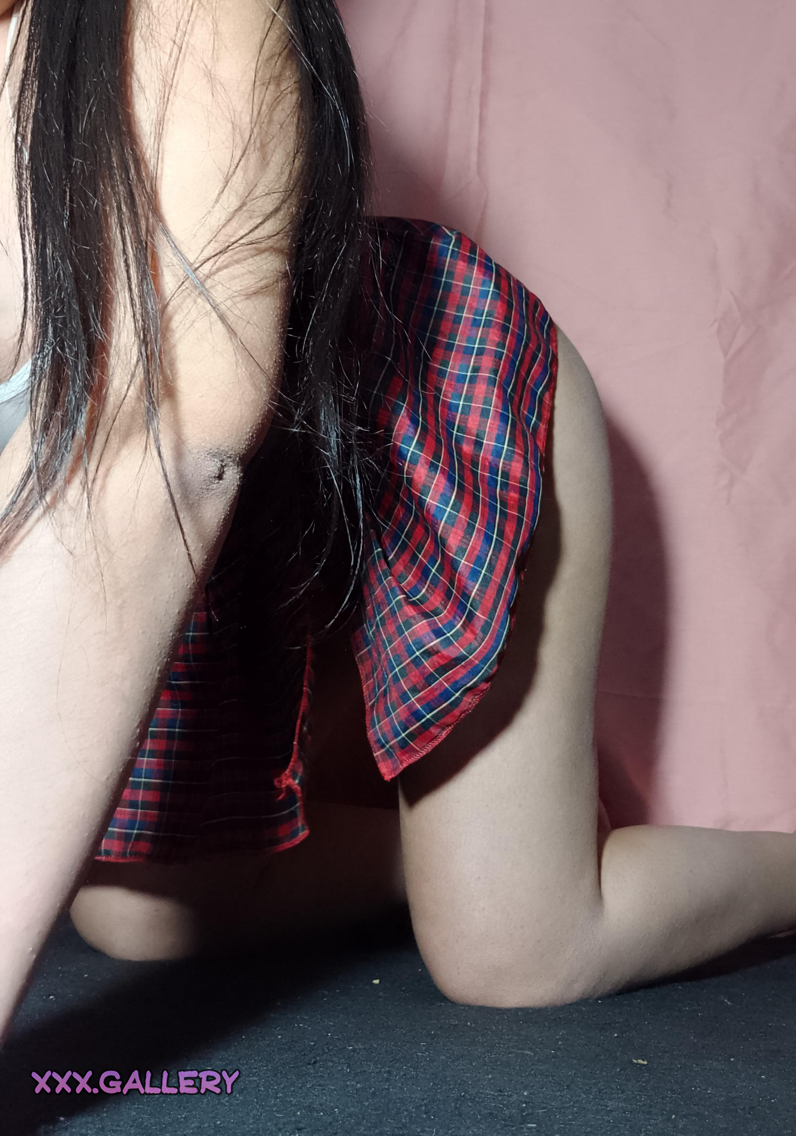 Meet the Seductive Brunette Schoolgirl 👑💃