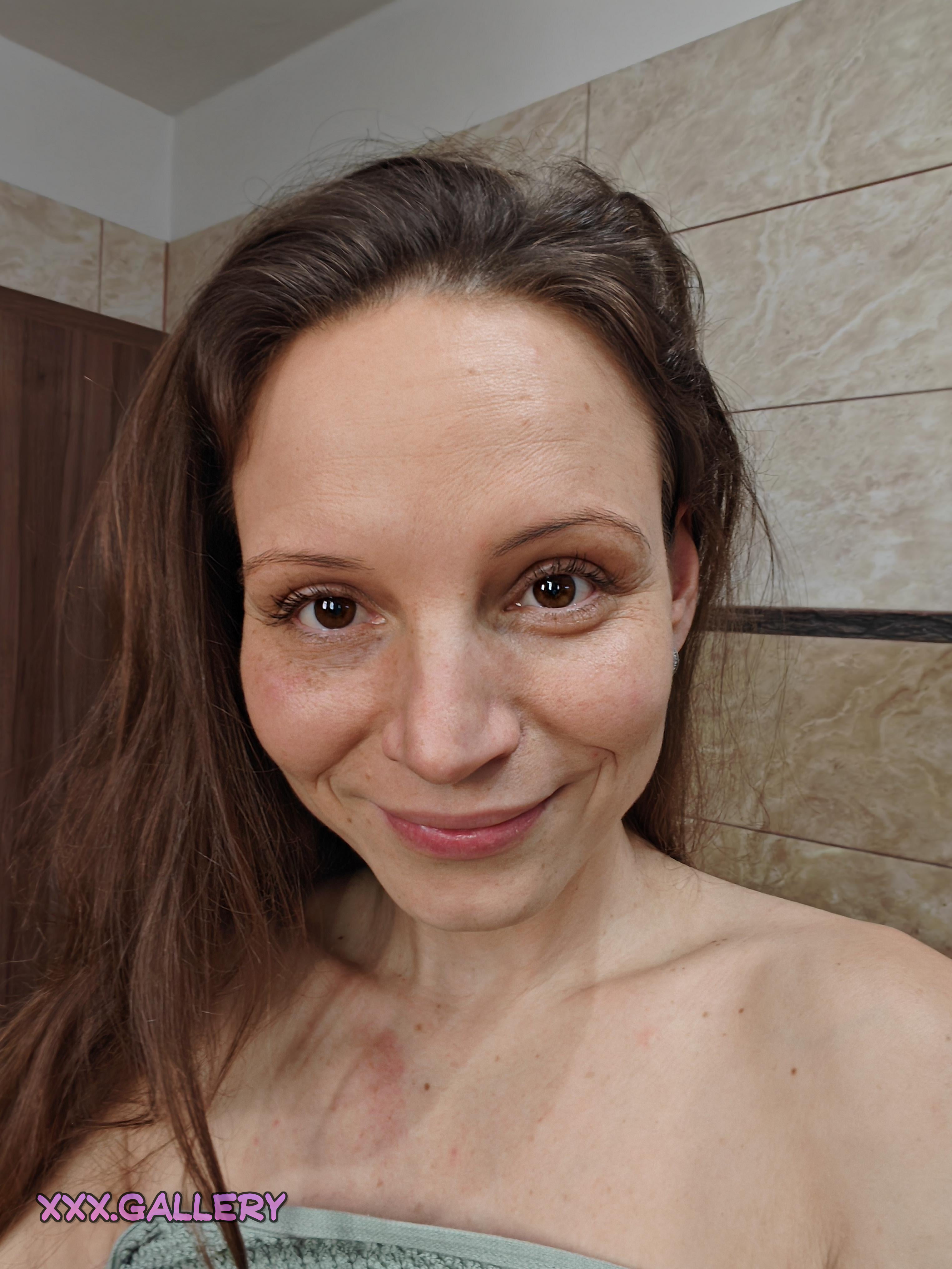 Brightening Your Day with a Sexy Brunette 😉