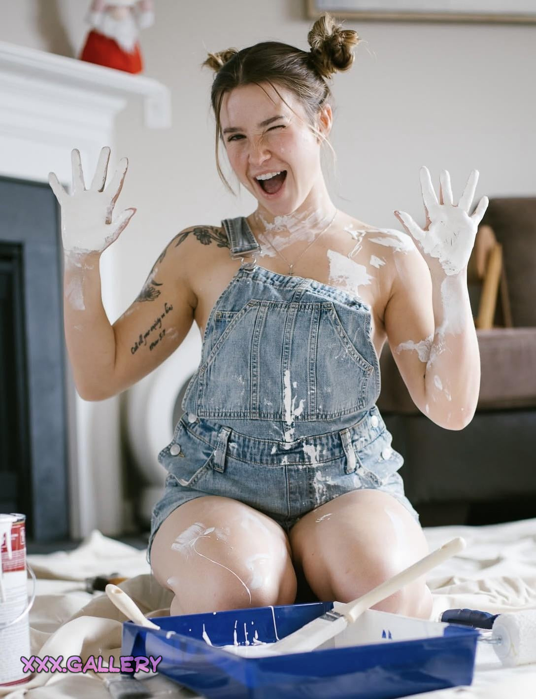 Join Me in My Brunette Art Studio 🎨✏️ – Cum Paint Session