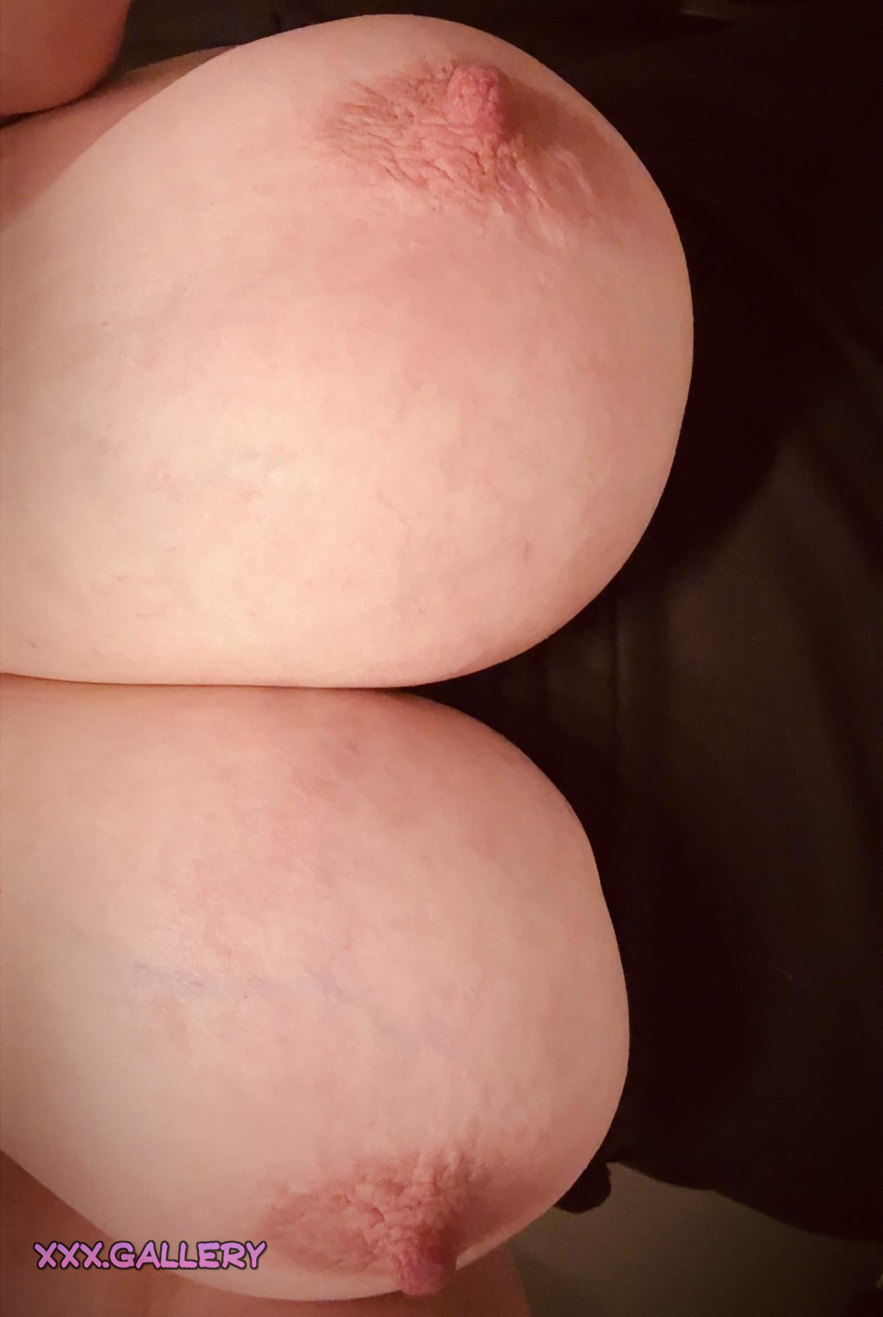 Daring Encounter: Offering My Plush Seat to a Stranger’s Delight