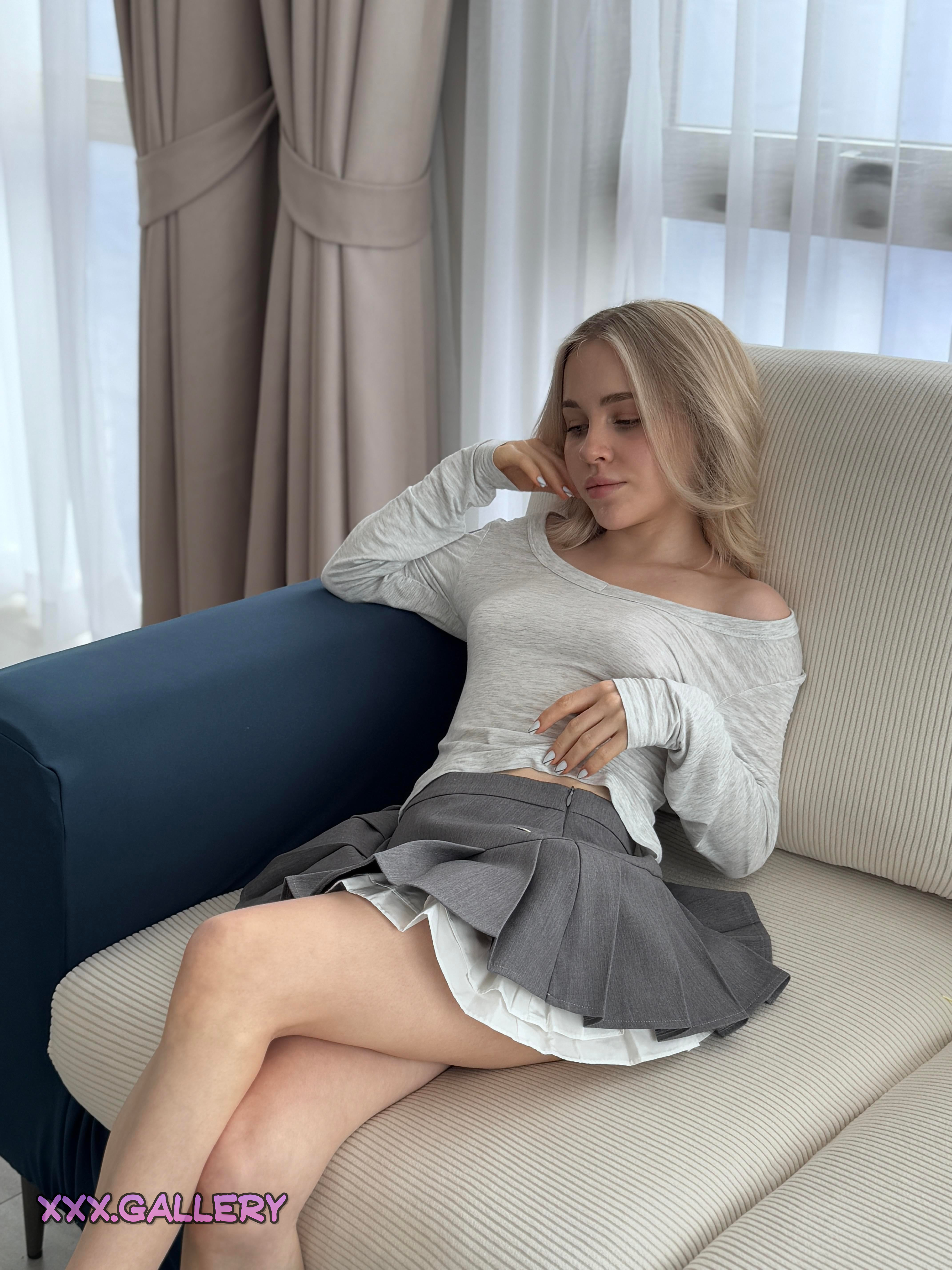 Which Looks Better: Petite Goddesses Clothed or Unclothed? 🧐👙❓