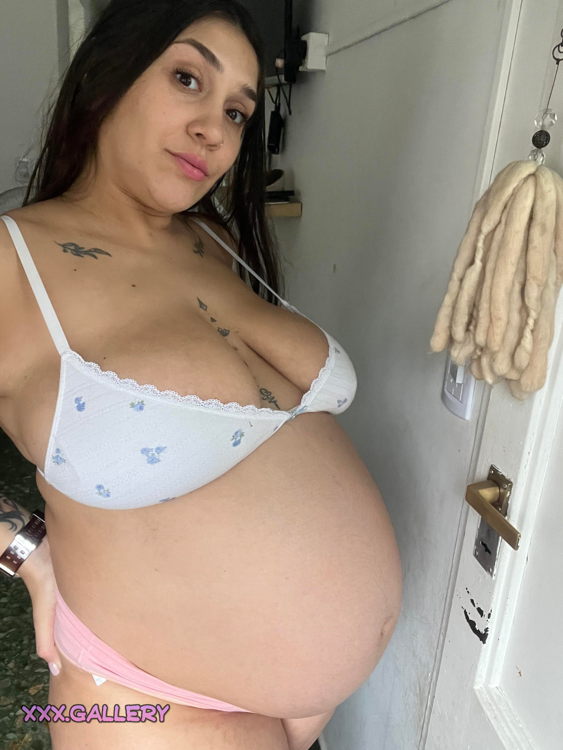 Low-Lying Baby: Uncontrollable Cravings for Intimacy All Day Long 🤰🌶️