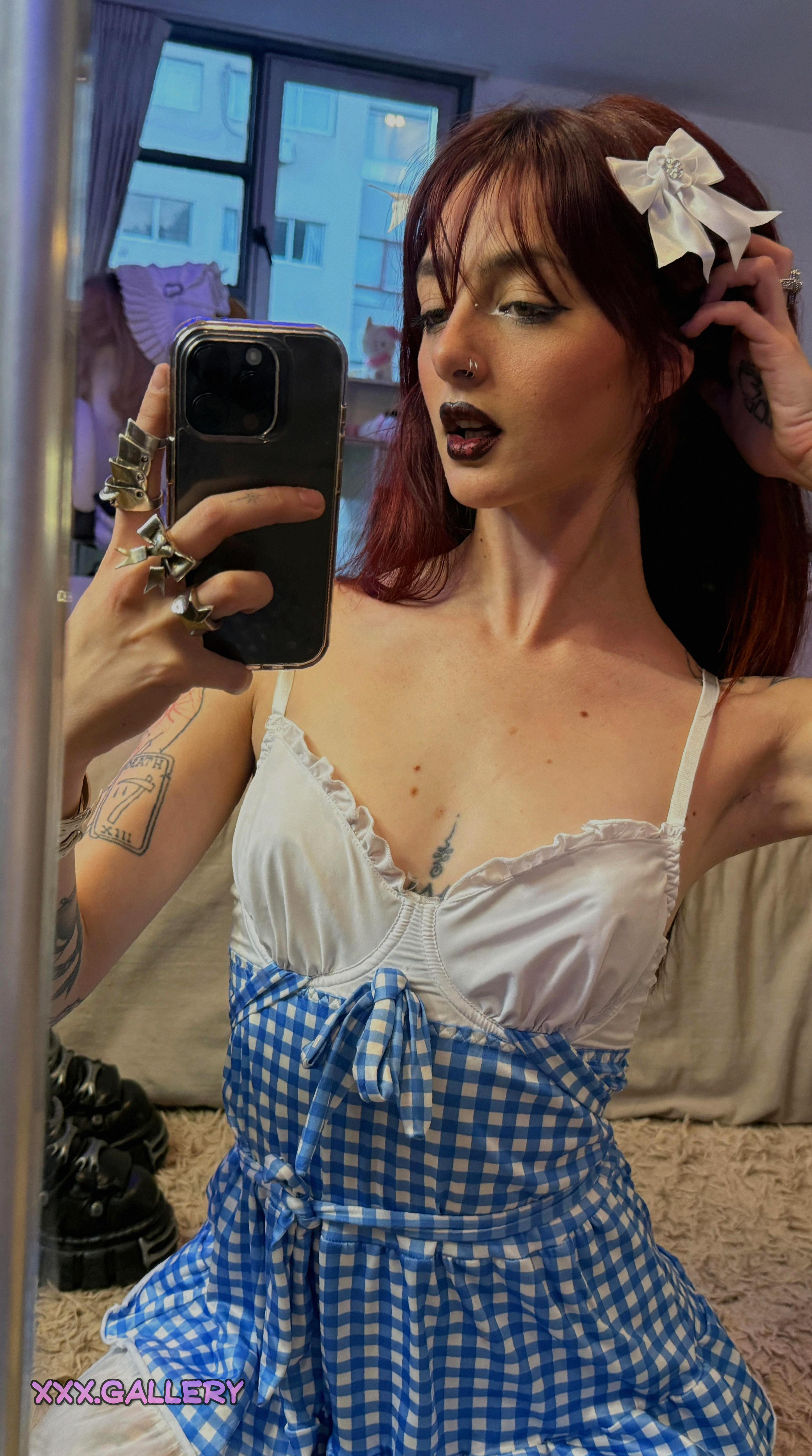 Looking for a Late-Night Bath Companion 🛁 TëIegrm – Lunapetaline