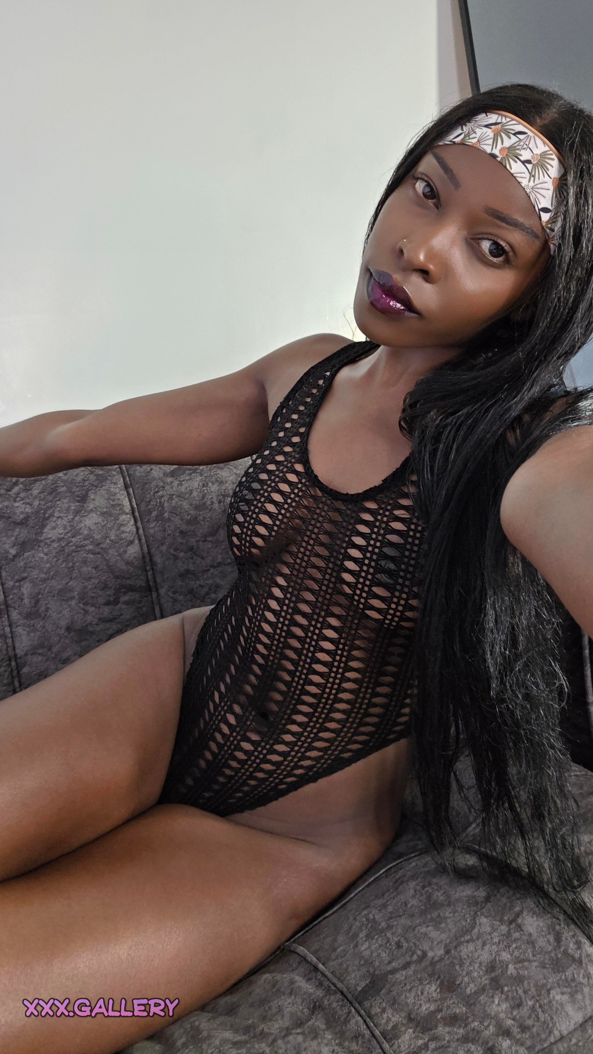 Which Monochrome Masterpiece Stirred Your Desires? �сле