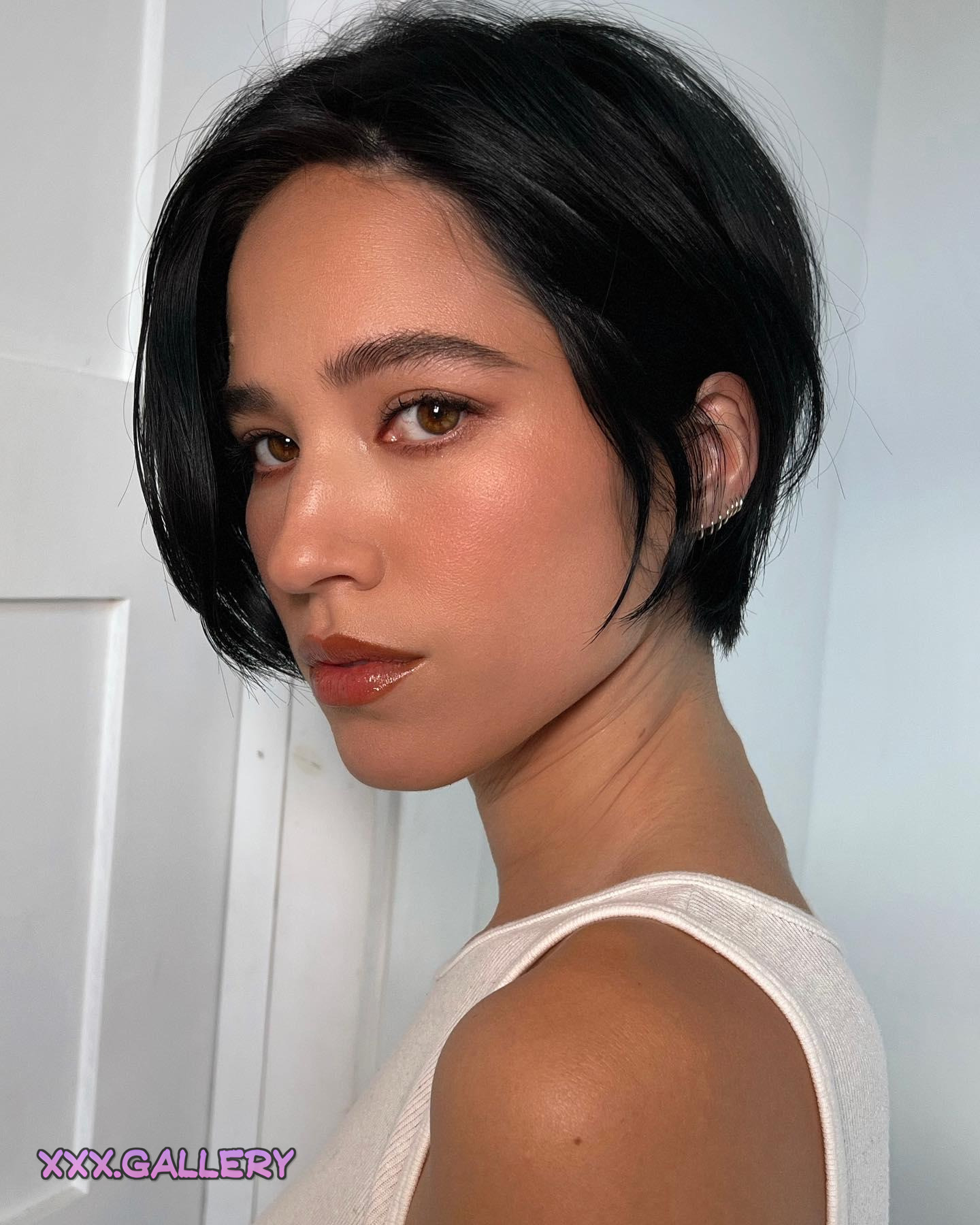 Unraveling the Allure of Kelsey Asbille: A Visual Exploration of Her Stunning Beauty 🌹