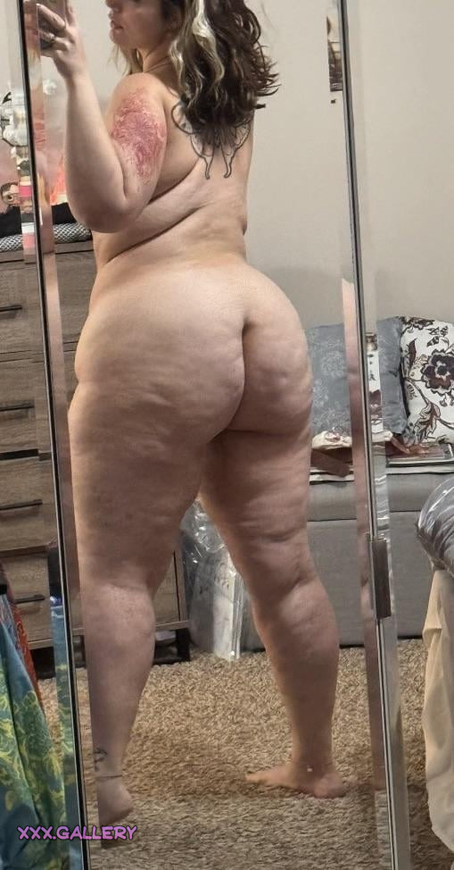 Curvy Girl’s Unforgettable Night at the Hotel 🏨🥳