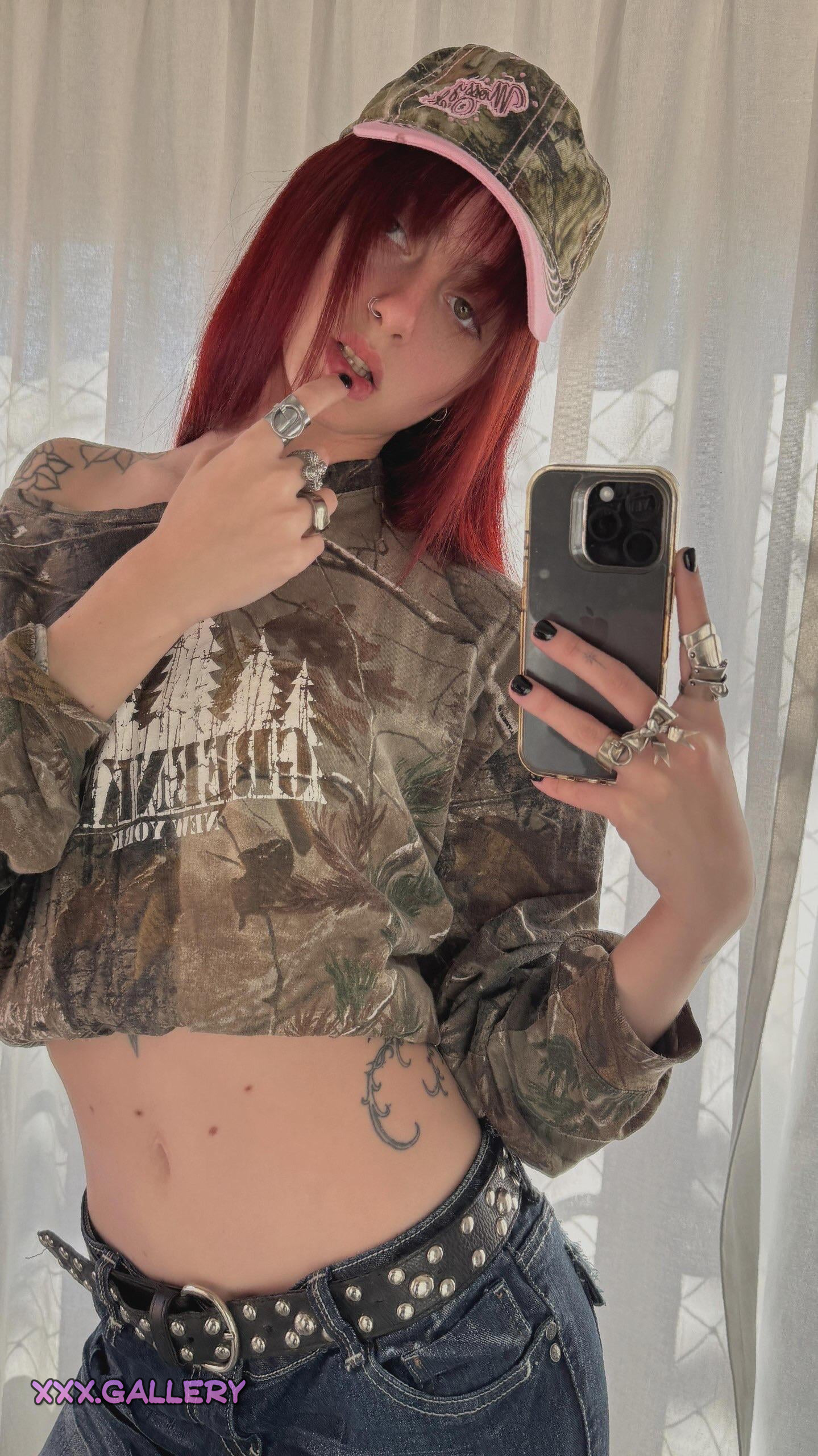 Quick Responses in the Steamy Bath: Luna’s Waffles 🛁🧇